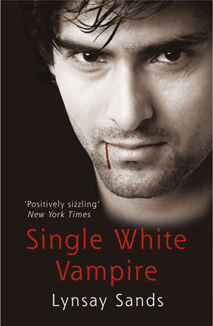 Book cover of Single White Vampire: Book Three (ARGENEAU VAMPIRE #3)