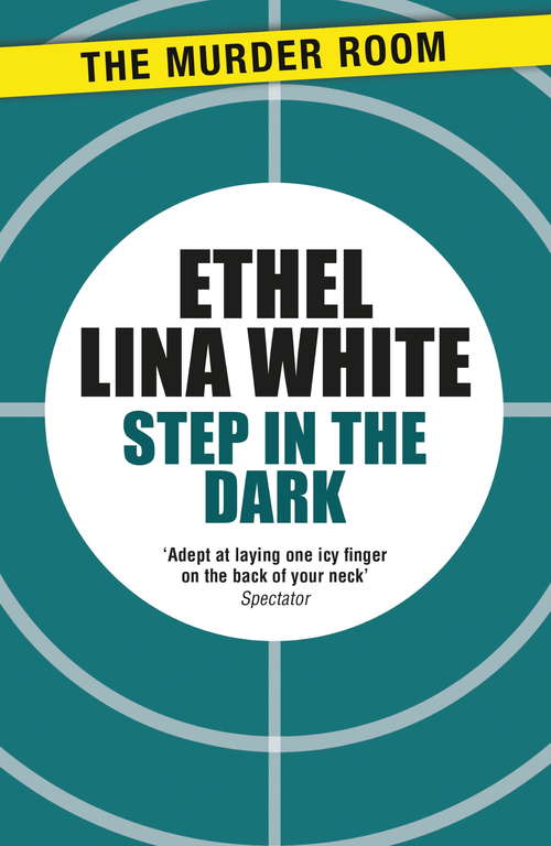 Book cover of Step in the Dark: Large Print