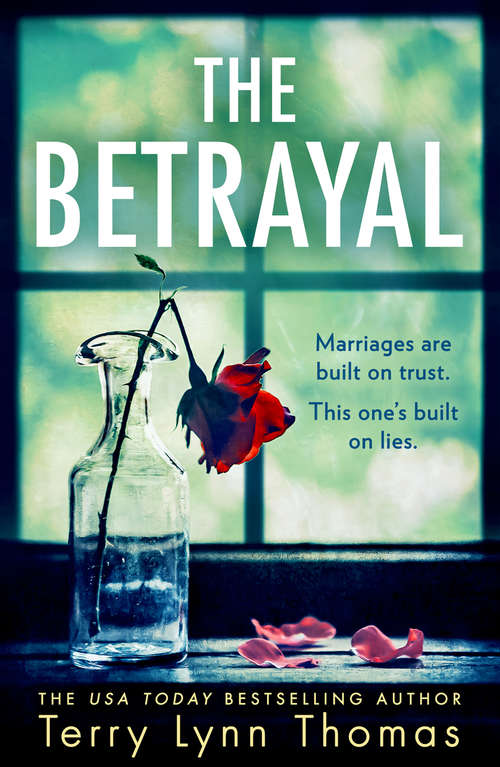 Book cover of The Betrayal (ePub edition) (Olivia Sinclair series #1)