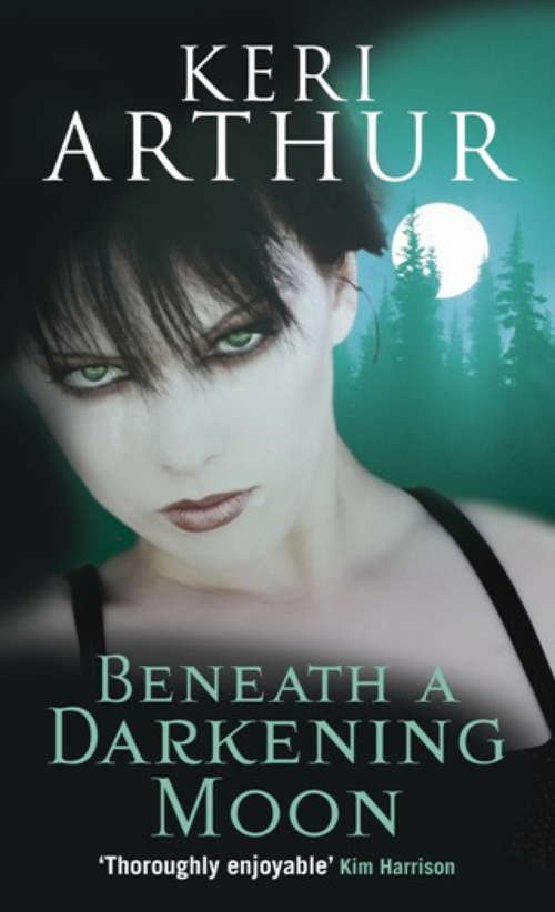 Book cover of Beneath A Darkening Moon: Number 2 in series (Ripple Creek Werewolf #2)